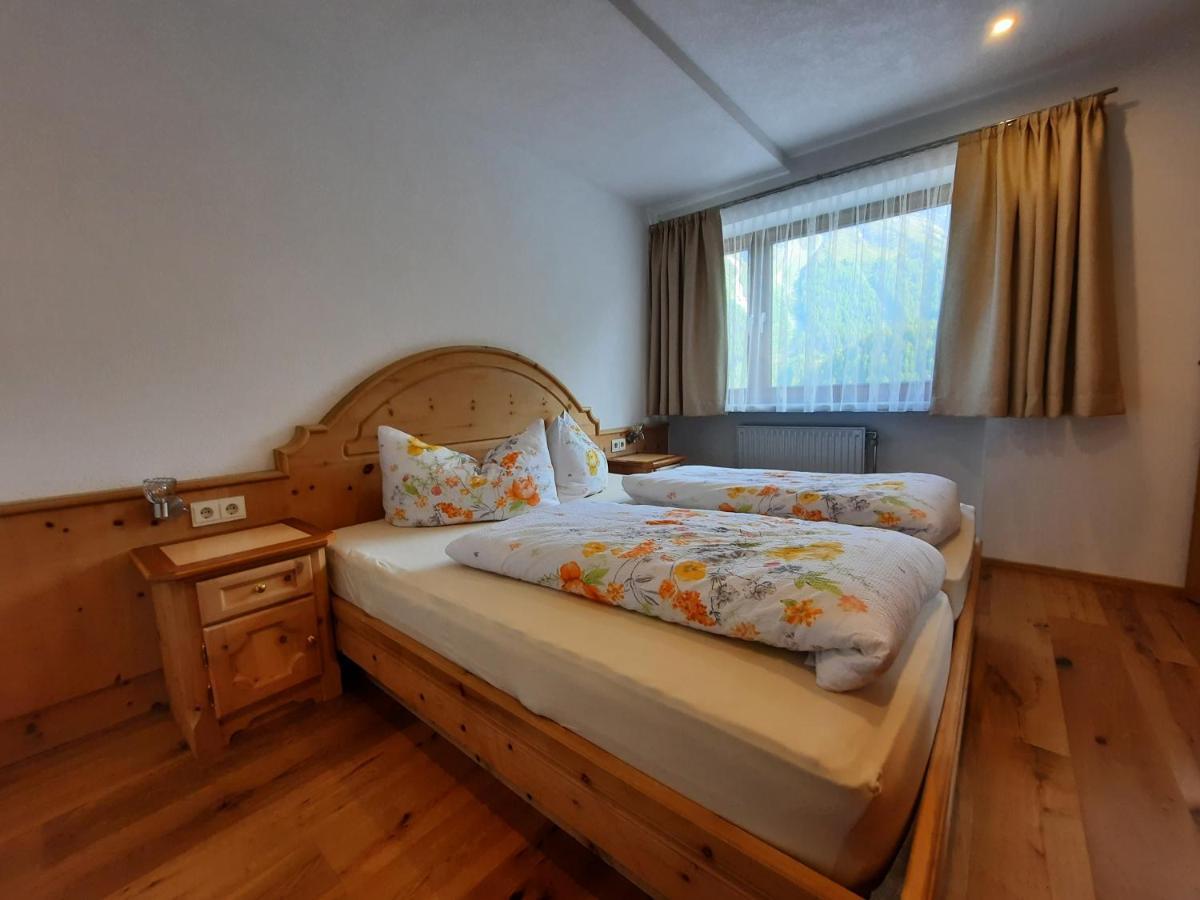 Ferienwohnung Haus Bergblick Spiss Exterior foto